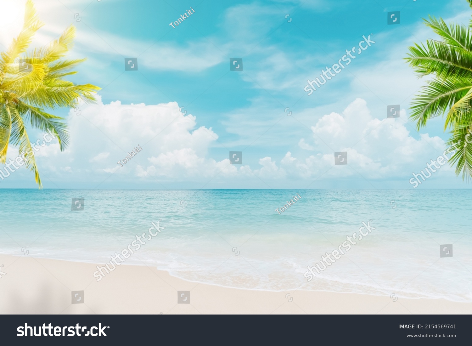 Palm tree on tropical beach with blue sky and white clouds abstract background. Copy space of summer vacation and business travel concept. Vintage tone filter effect color style. Stock-foto